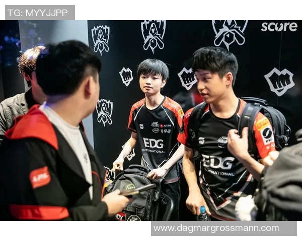 电竞比分DOTA2实力排行榜揭晓EDG强势入围第六名展现卓越实力 电竞比分DOTA2实力排行榜揭晓EDG强势入围第六名展现卓越实力